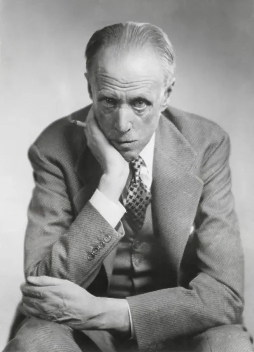 Framed Print : Sinclair Lewis, American novelist, short-story writer, and playwright. He was married to powerful newspaper columnist, Dorothy Thompson from 1928 to 1942. (BSLOC_2013_9_52) Framed Print : Sinclair Lewis, American novelist, short-story writer, and playwright. He was married to powerful newspaper columnist, Dorothy Thompson from 1928 to 1942. (BSLOC_2013_9_52)