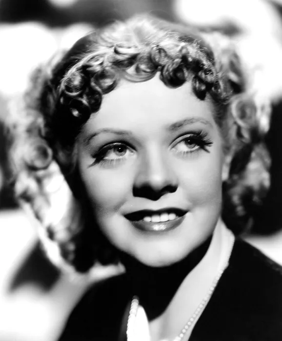 Framed Print : SING, BABY, SING, Alice Faye, 1936. 20th Century Fox, TM & Copyright / courtesy Everett Collection Framed Print : SING, BABY, SING, Alice Faye, 1936. 20th Century Fox, TM & Copyright / courtesy Everett Collection