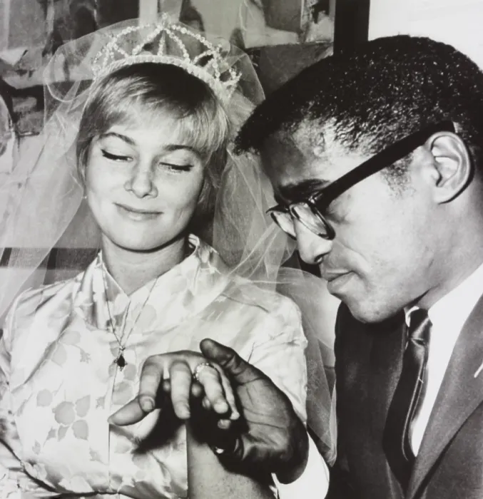 Framed Print : Singer Sammy Davis Jr. with his bride, Swedish actress May Britt, after the couples private wedding at the Daviss Hollywood home, Nov. 13, 1960 (BSLOC_2020_2_7)