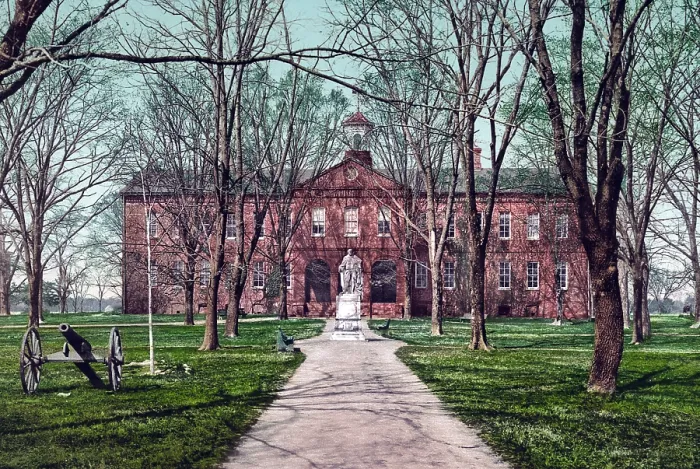 Framed Print : The Sir Christopher Wren Building at the College of William and Mary in Virginia. view ca. 1902