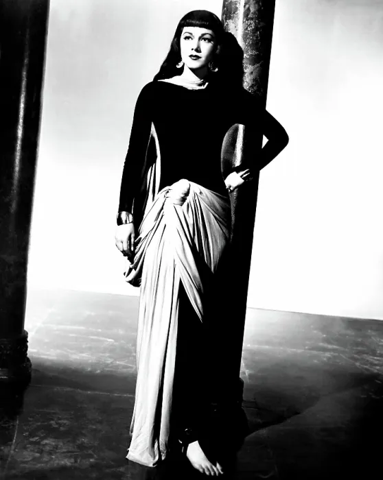 Framed Print : SIREN OF ATLANTIS, Maria Montez, 1949 Framed Print : SIREN OF ATLANTIS, Maria Montez, 1949