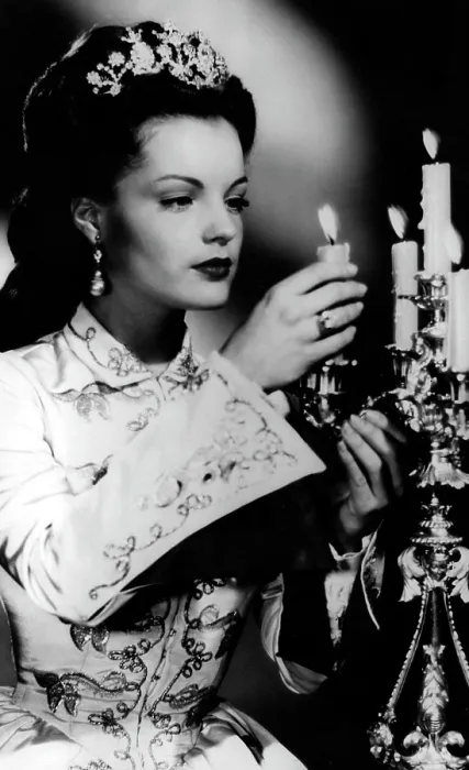 Framed Print : SISSI, (AKA FOREVER MY LOVE), Romy Schneider, 1962