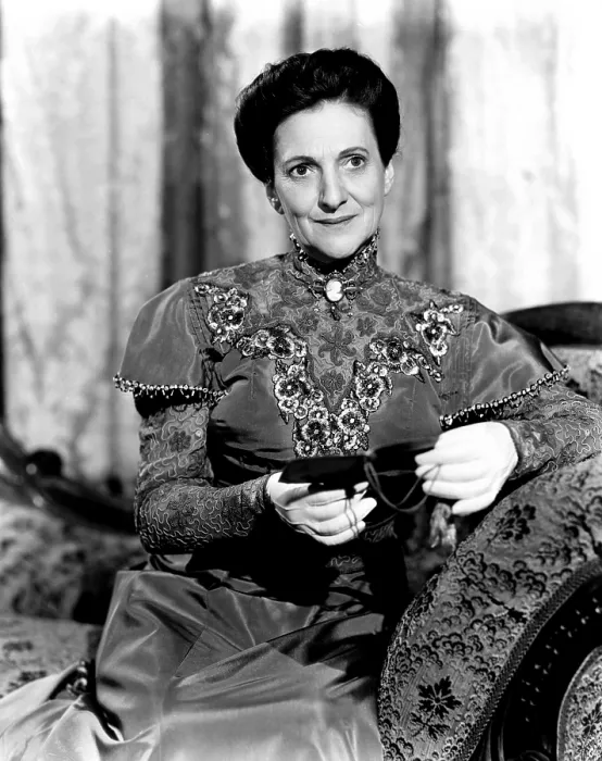 Framed Print : THE SISTERS, Beulah Bondi, 1938
