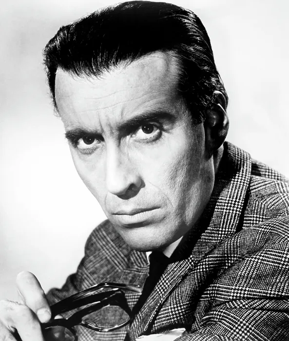 Framed Print : THE SKULL, Christopher Lee, 1965 Framed Print : THE SKULL, Christopher Lee, 1965