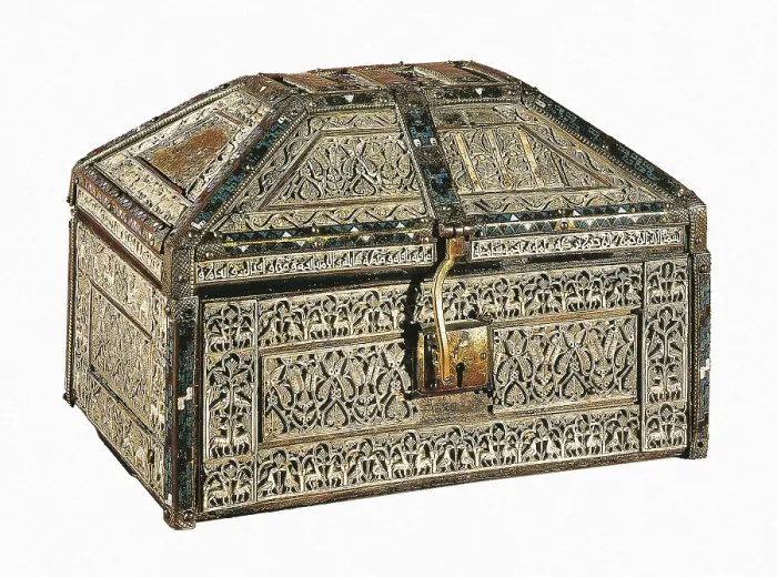 Framed Print : Small chest of Palencia. ca. 1050. Ivory, leather and gold piece. Hispano-Moresque art. Jewelry. SPAIN. Madrid. National Museum of Archaeology