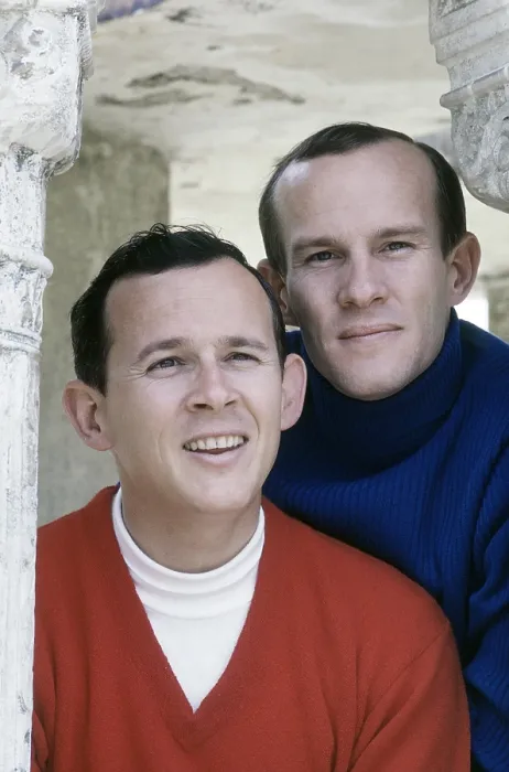 Framed Print : THE SMOTHERS BROTHERS COMEDY HOUR, from left: Dick Smothers, Tommy Smothers, (at home), (June 10, 1967), 1967-1969