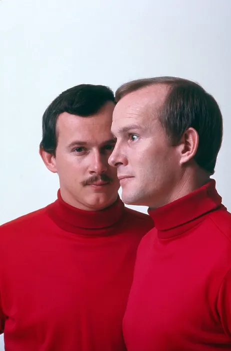 Framed Print : THE SMOTHERS BROTHERS COMEDY HOUR, from left: Dick Smothers, Tom Smothers, (1969), 1967-70