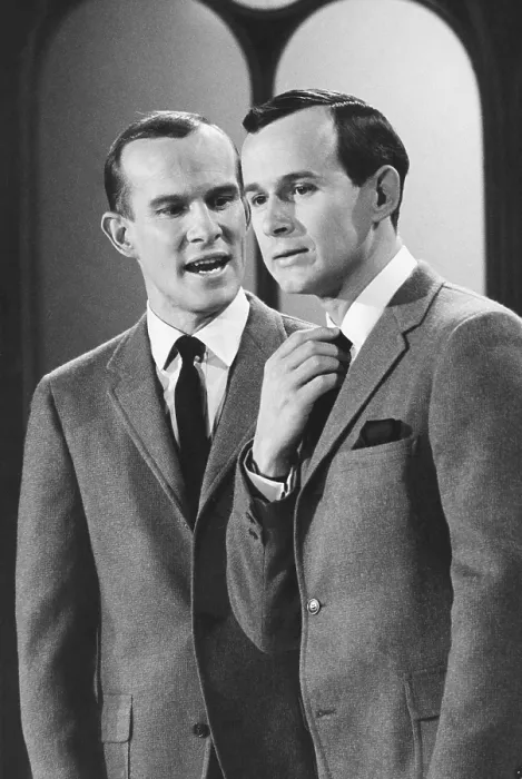 Framed Print : SMOTHERS BROTHERS COMEDY HOUR, from left: Tom Smothers, Dick Smothers, 1967-1969