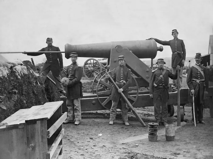 Framed Print : Soldiers of 4th New York Heavy Artillery loading 24-pounder siege gun. It is on a wooden barbette carriage designed to be higher than the fort wall Framed Print : Soldiers of 4th New York Heavy Artillery loading 24-pounder siege gun. It is on a wooden barbette carriage designed to be higher than the fort wall