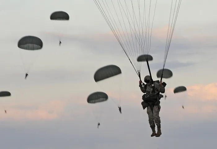 Framed Print : Soldiers of the 82nd Airborne descend from a parachute drop during training at Fort Bragg North Carolina. Sept. 13 2010. (BSLOC_2011_12_272) Framed Print : Soldiers of the 82nd Airborne descend from a parachute drop during training at Fort Bragg North Carolina. Sept. 13 2010. (BSLOC_2011_12_272)