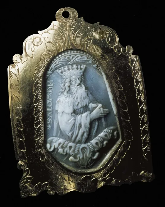 Framed Print : SOLOMON ( -931 BC). Portrait of Solomon made in tortoiseshell and gold. Jewelry. ITALY. Florence. Bargello National Museum. AISA / Everett Collection**US SALES ONLY**