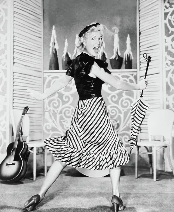 Framed Print : SOMEBODY LOVES ME, Betty Hutton, 1952 Framed Print : SOMEBODY LOVES ME, Betty Hutton, 1952