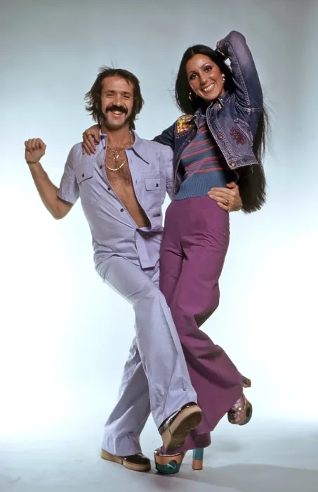 Framed Print : THE SONNY AND CHER COMEDY HOUR, from left: Sonny Bono, Cher, (1973), 1971-74 Framed Print : THE SONNY AND CHER COMEDY HOUR, from left: Sonny Bono, Cher, (1973), 1971-74