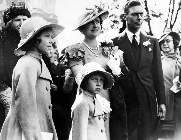 Framed Print : The soon to be Royal Family in 1936, prior to King Edward's abdication of the throne