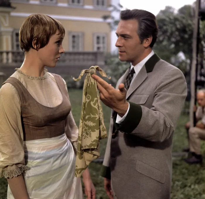 Framed Print : THE SOUND OF MUSIC, from left: Julie Andrews, Christopher Plummer, 1965. TM & Copyright 20th Century Fox Film Corp. All rights reserved / courtesy Everett Collection
