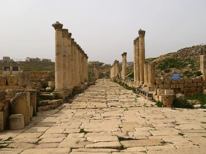 Framed Print : The South Decumanus of Jerash, 1st-2nd Century B.C. stone building - Jordan, Jerash. Whole artwork view