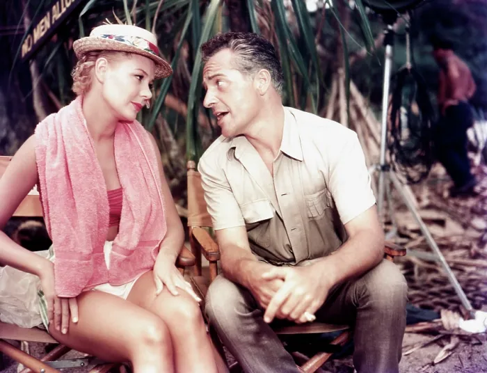Framed Print : SOUTH PACIFIC, from left: Mitzi Gaynor, Rossano Brazzi on set, 1958, TM & Copyright 20th Century Fox Film Corp. / courtesy Everett Collection
