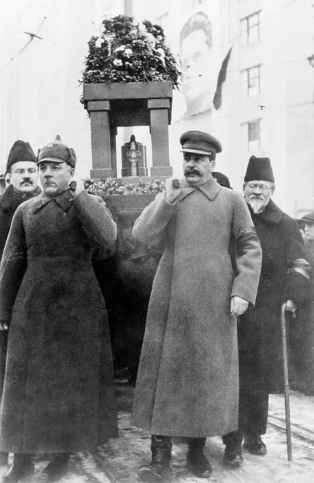 Framed Print : Soviet leaders carry ashes of Sergey Kirov, whose assassination in 1934 marked the beginning of the Stalin's Purges Framed Print : Soviet leaders carry ashes of Sergey Kirov, whose assassination in 1934 marked the beginning of the Stalin's Purges