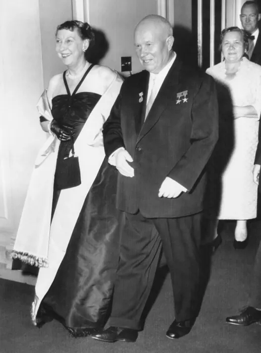 Framed Print : Soviet Premier Nikita Khrushchev escorts Mamie Eisenhower into dinner at the Soviet embassy. Washington, D.C. Sept. 16, 1959. In the background are Nina Khrushchev and Maj