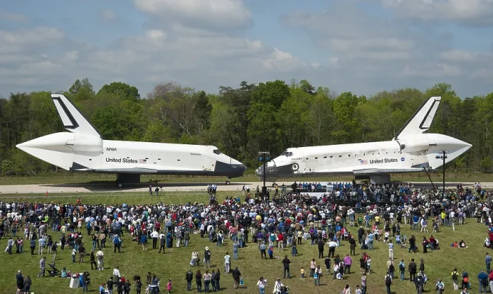 Framed Print : Space shuttles Enterprise(left) and Discovery nose-to-nose