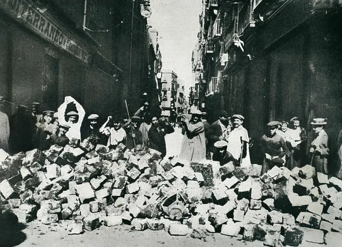 Framed Print : SPAIN. Barcelona. Spain (1909). Tragic Week in Barcelona. Barricade on the Hospital street. Image published in the magazine 'La Actualidad'