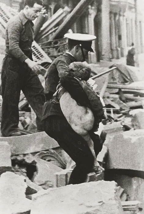 Framed Print : SPAIN. Barcelona. Spanish Civil War (1936-1939). Bombardment of Barcelona (30th January 1938). A child is rescued among the ruins. AISA / Everett Collection**US SALES ONLY**