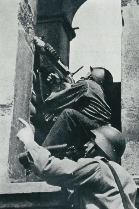Framed Print : SPAIN. BASQUE COUNTRY. Spanish Civil War (1936-1939). Soldiers shhoting against aircrafts in Basque Country (April 1937). AISA / Everett Collection**US SALES ONLY**