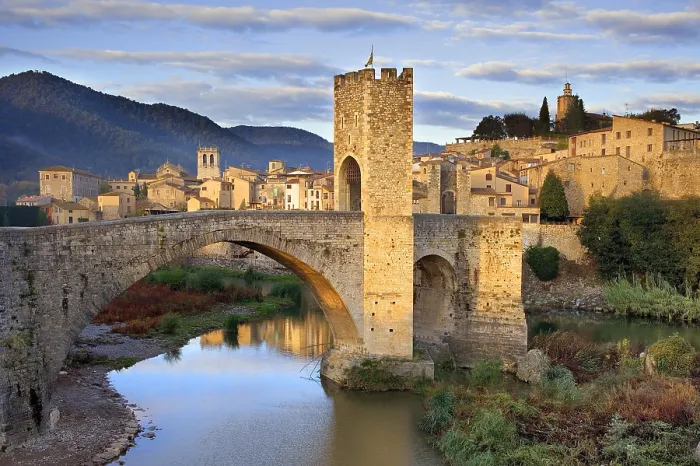 Framed Print : SPAIN. Besalu. Romanesque bridge over the Fluvi river. Romanesque art. - Lucas Vallecillos / Iberfoto / Everett Collection (253230)**US SALES ONLY** Framed Print : SPAIN. Besalu. Romanesque bridge over the Fluvi river. Romanesque art. - Lucas Vallecillos / Iberfoto / Everett Collection (253230)**US SALES ONLY**
