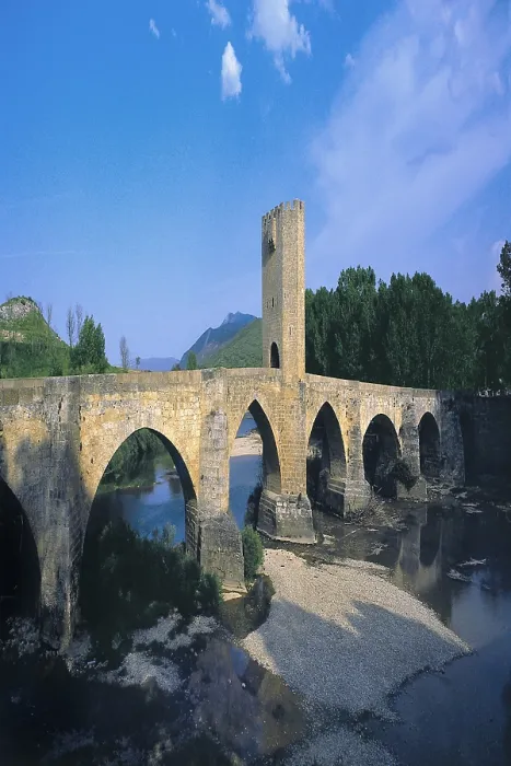 Framed Print : SPAIN. CASTILE AND LEON. BURGOS. Fras. Roman-medieval fortified bridge over the Ebro river. Roman art. Architecture. AISA / Everett Collection**US SALES ONLY** Framed Print : SPAIN. CASTILE AND LEON. BURGOS. Fras. Roman-medieval fortified bridge over the Ebro river. Roman art. Architecture. AISA / Everett Collection**US SALES ONLY**