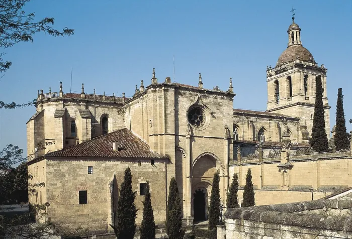 Framed Print : SPAIN. CASTILE AND LEON. SALAMANCA. Ciudad Rodrigo. Cathedral of Santa Mara (1165-1550). Architecture. AISA / Everett Collection**US SALES ONLY**