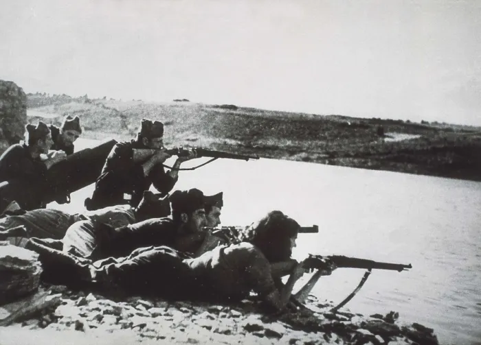 Framed Print : Spain. Civil War. Battle of the Ebro (1938). AISA / Everett Collection**US SALES ONLY**