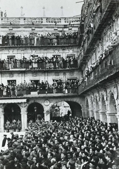 Framed Print : Spain. Civil War. Parade in honour of Franco in the Main Square of Salamanca (1937). Private Collection. AISA / Everett Collection**US SALES ONLY** Framed Print : Spain. Civil War. Parade in honour of Franco in the Main Square of Salamanca (1937). Private Collection. AISA / Everett Collection**US SALES ONLY**