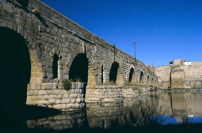 Framed Print : SPAIN. EXTREMADURA. BADAJOZ. Merida. Roman bridge over the Guadiana river (1st c.). It was rebuilt in 685, in 17th c. And in 1879. Roman art. Early Empire. Architecture. - J