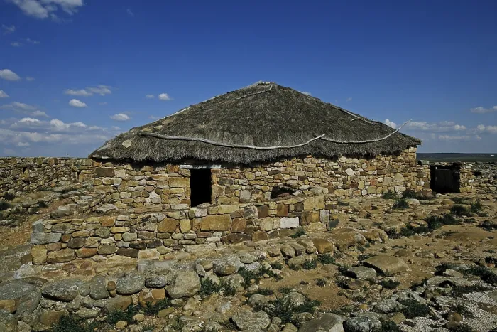 Framed Print : SPAIN. Garray. Celtiberian-Roman archaeological site. Reconstruction of a Roman house. - Cardinalia / Iberfoto / Everett Collection (278396)**US SALES ONLY**