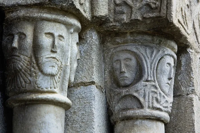 Framed Print : SPAIN. LLEIDA. Vall d'Aran. Escunhau. Church of Sant Pere (Saint Peter). Capital. Romanesque art. - Lucas Vallecillos / Iberfoto / Everett Collection (511445)**US SALES ONLY** Framed Print : SPAIN. LLEIDA. Vall d'Aran. Escunhau. Church of Sant Pere (Saint Peter). Capital. Romanesque art. - Lucas Vallecillos / Iberfoto / Everett Collection (511445)**US SALES ONLY**
