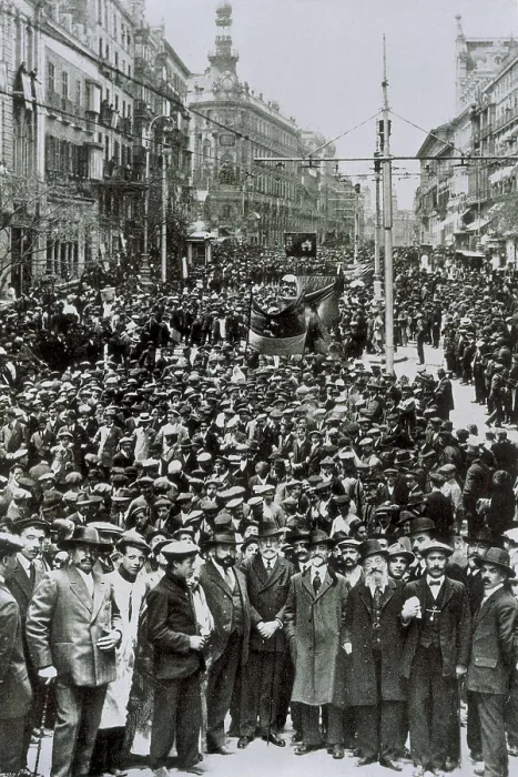 Framed Print : SPAIN. Madrid. Spain. Second Republic (1931-1936). Celebration of May Day in Madrid (1931)