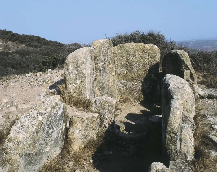 Framed Print : SPAIN. NAVARRE. Artajona. El Portillo Dolmen. AISA / Everett Collection**US SALES ONLY** Framed Print : SPAIN. NAVARRE. Artajona. El Portillo Dolmen. AISA / Everett Collection**US SALES ONLY**