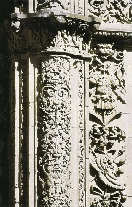 Framed Print : SPAIN. Salamanca. University of Salamanca. Grotesque decoration in a column attached to the facade. Renaissance art. Plateresque. Relief. AISA / Everett Collection**US SALES ONLY**