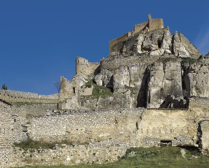 Framed Print : SPAIN. VALENCIAN COMMUNITY. CASTELLON. Morella. Remains of the medieval castle (14th c.) on Mount Garumba. - J. Bedmar / Iberfoto / Everett Collection (544896)**US SALES ONLY** Framed Print : SPAIN. VALENCIAN COMMUNITY. CASTELLON. Morella. Remains of the medieval castle (14th c.) on Mount Garumba. - J. Bedmar / Iberfoto / Everett Collection (544896)**US SALES ONLY**