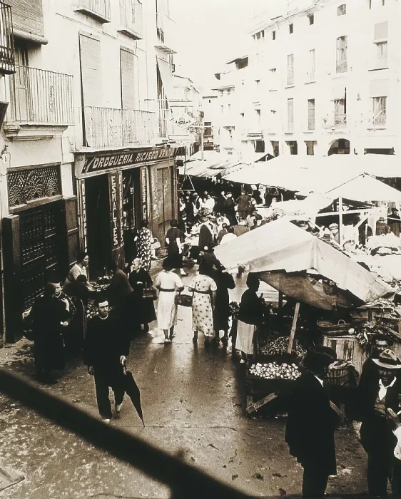 Framed Print : SPAIN. Xtiva. Spanish Civil War (1936-1939). Market of Jtiva (July-August 1937). AISA / Everett Collection**US SALES ONLY**
