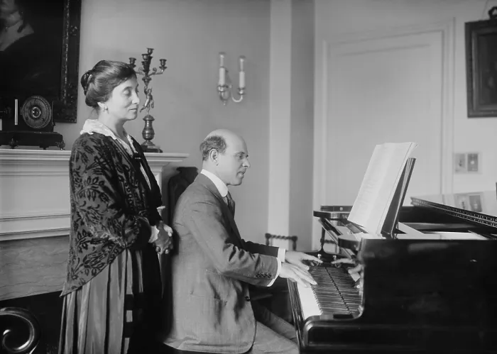 Framed Print : Spanish cellist Pablo Casals with his first wife, American singer Susan Metcalfe, c. 1920 Framed Print : Spanish cellist Pablo Casals with his first wife, American singer Susan Metcalfe, c. 1920