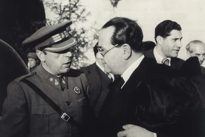 Framed Print : Spanish Civil War (1936-1939). Meeting between the Prime Minister Juan Negrn and the Subsecretary of War Antonio Cordn (1938). AISA / Everett Collection**US SALES ONLY** Framed Print : Spanish Civil War (1936-1939). Meeting between the Prime Minister Juan Negrn and the Subsecretary of War Antonio Cordn (1938). AISA / Everett Collection**US SALES ONLY**