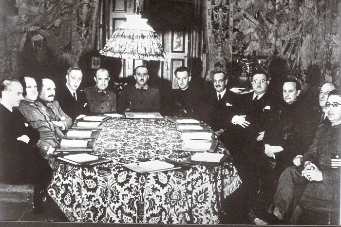 Framed Print : Spanish Civil War (1936-1939). Photo montage with the members of the first National Government constituted in Burgos. In the middle, Francisco Franco Framed Print : Spanish Civil War (1936-1939). Photo montage with the members of the first National Government constituted in Burgos. In the middle, Francisco Franco