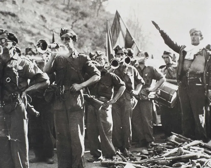 Framed Print : Spanish Civil War (1936-1939). Soldiers of Franco's army. AISA / Everett Collection**US SALES ONLY**