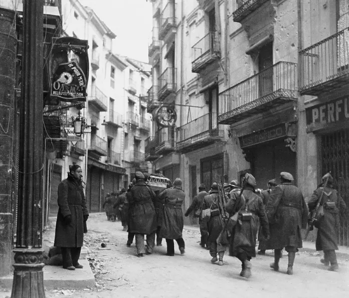 Framed Print : Spanish Civil War (1936-1939). Troops on the streets of Teruel (December 31, 1937). SPAIN. Salamanca. Archivo Histrico Nacional. AISA / Everett Collection**US SALES ONLY**