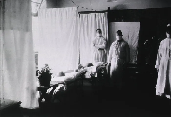 Framed Print : Spanish Flu Epidemic 1918-19. An pneumonia ward at the U. S. Army Evacuation Hospital in Prum, Germany during the Spanish Flu epidemic