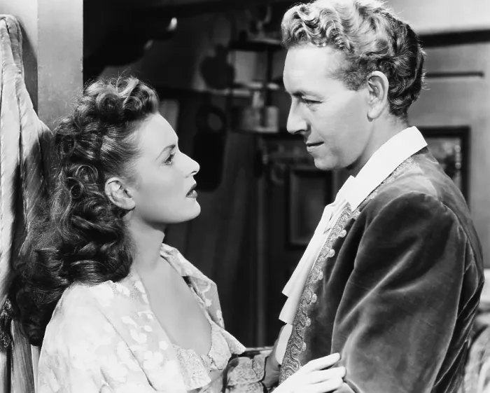 Framed Print : THE SPANISH MAIN, from left, Maureen O'Hara, Paul Henreid, 1945 Framed Print : THE SPANISH MAIN, from left, Maureen O'Hara, Paul Henreid, 1945