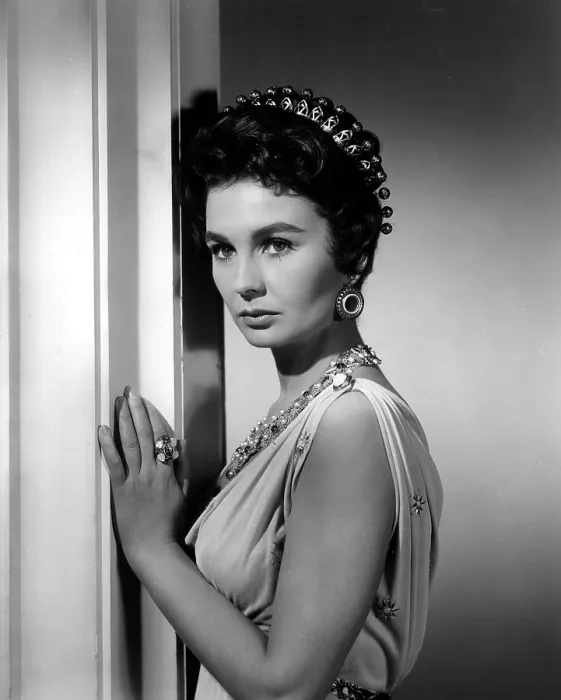 Framed Print : SPARTACUS, Jean Simmons, 1960 Framed Print : SPARTACUS, Jean Simmons, 1960