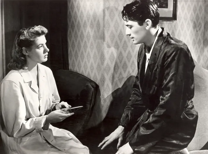 Framed Print : SPELLBOUND, Ingrid Bergman, Gregory Peck, 1945 Framed Print : SPELLBOUND, Ingrid Bergman, Gregory Peck, 1945