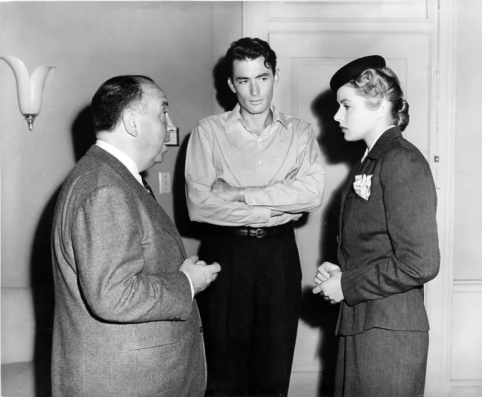Framed Print : SPELLBOUND, from left, director Alfred Hitchcock, Gregory Peck, Ingrid Bergman, on-set, 1945